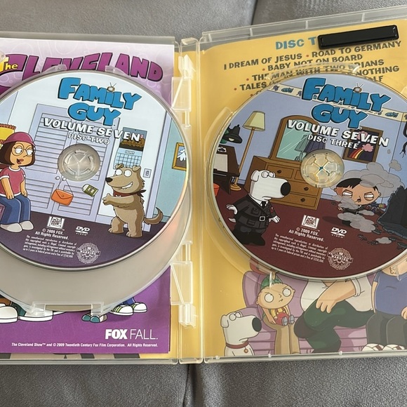 Family Guy Volume Seven DVD - Picture 6 of 8